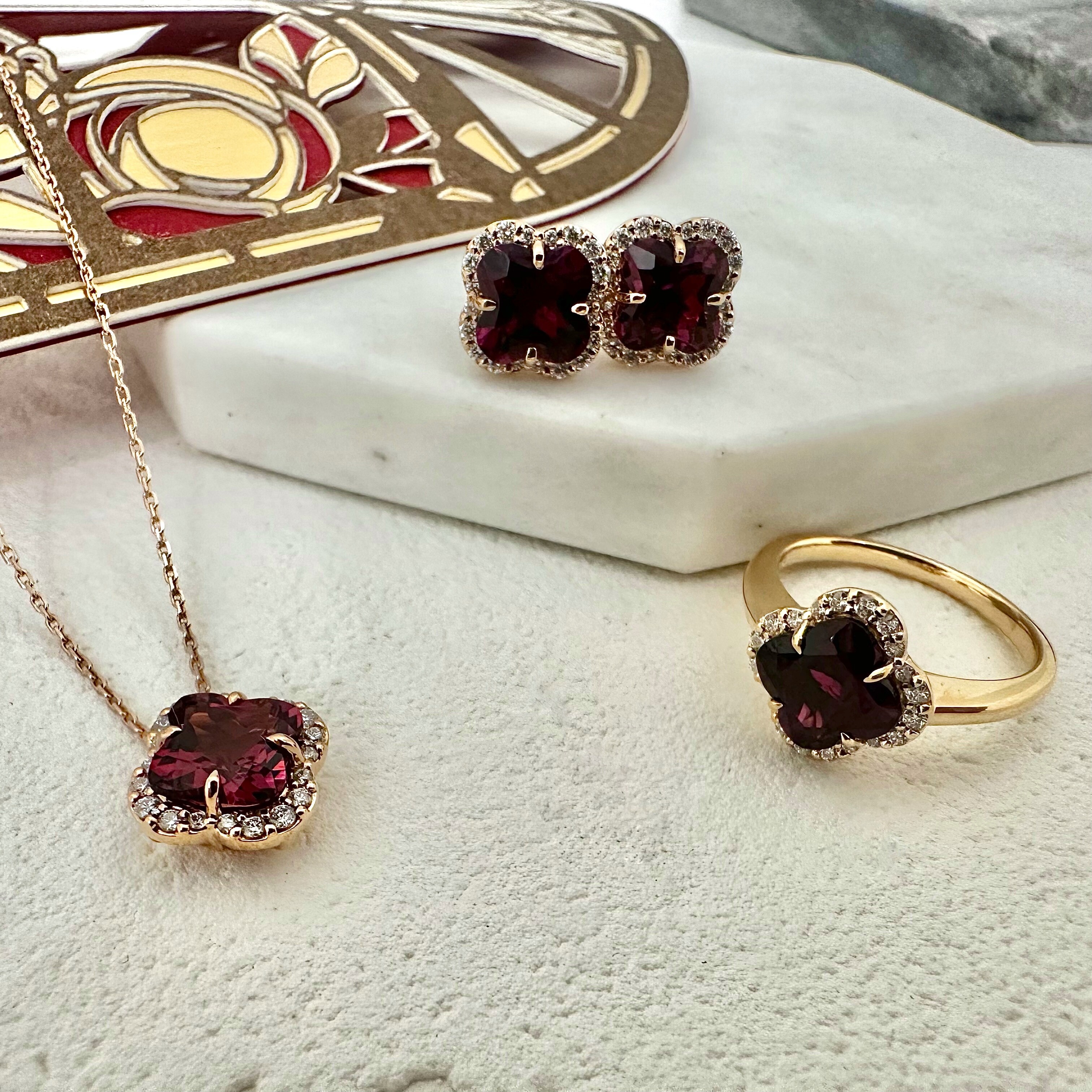 Hammy shop ⸜❤︎⸝‍ページ CHARMY〉フラワーシリーズ | ショップブログ | 東急百貨店 たま