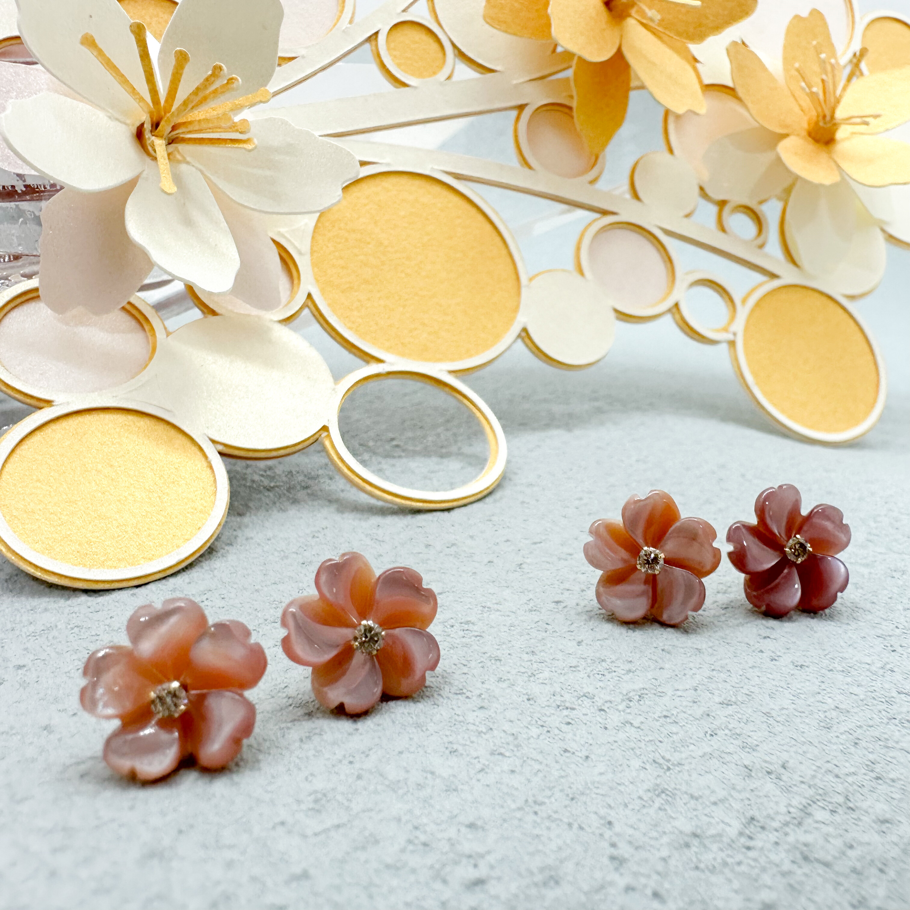 CHARMY〉新作 桜モチーフピアス シェルブロッサム🌸 | ショップブログ