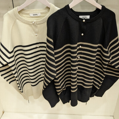 【WASHABLE　BORDER　CARDIGAN】