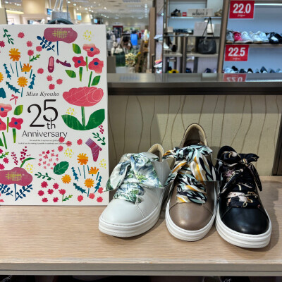 1階　婦人靴売場　ブランドデビュー