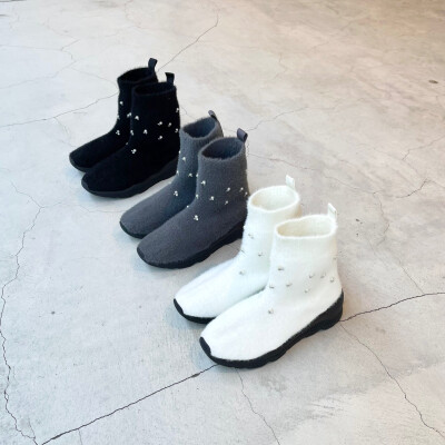 〖 carino 〗ビジュー付きニットブーツ