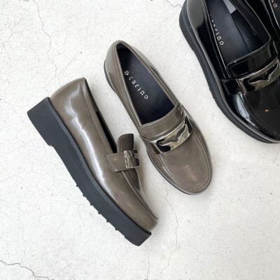 〖 carino 〗厚底メタルモチーフローファー