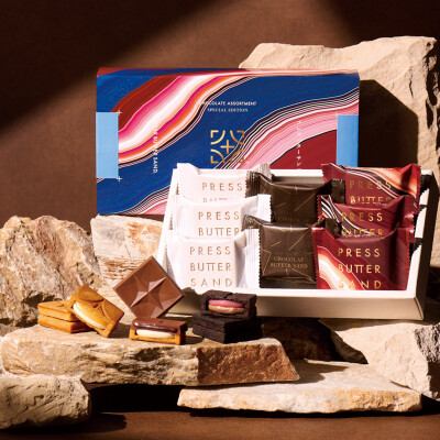 PRESS BUTTER SAND　バレンタイン限定商品、大好評販売中！