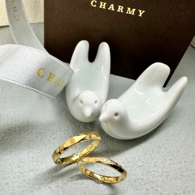 【CHARMY】後悔しない結婚指輪の選び方｜鍛造リングの魅力を解説