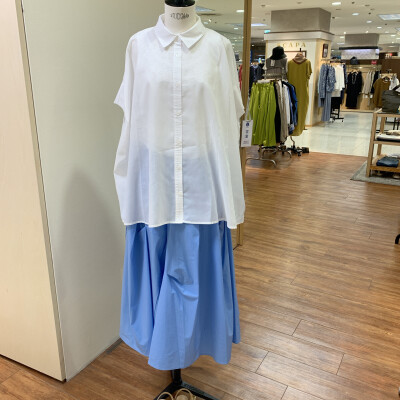 デザインスカート入荷致しました♪